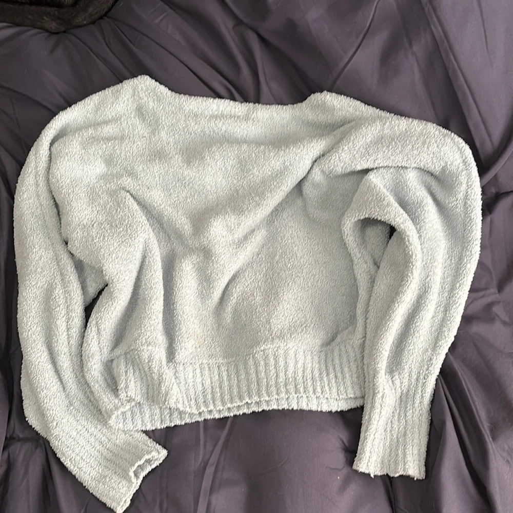 Blue sweater - Picture 2 of 3